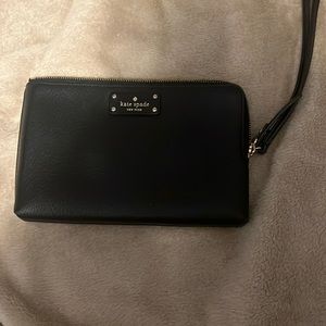 Black Kate spade wristlet